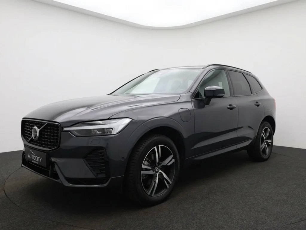 Volvo XC60 (2022) — foto 1