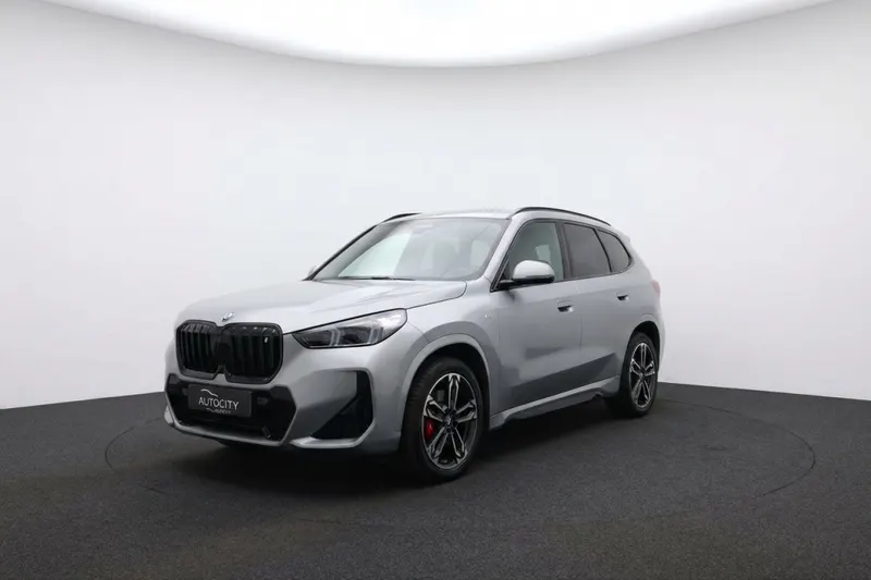 BMW iX1 (2024)