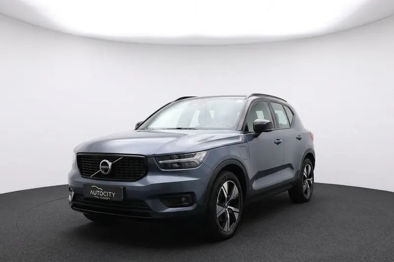 Volvo XC40 (2022)
