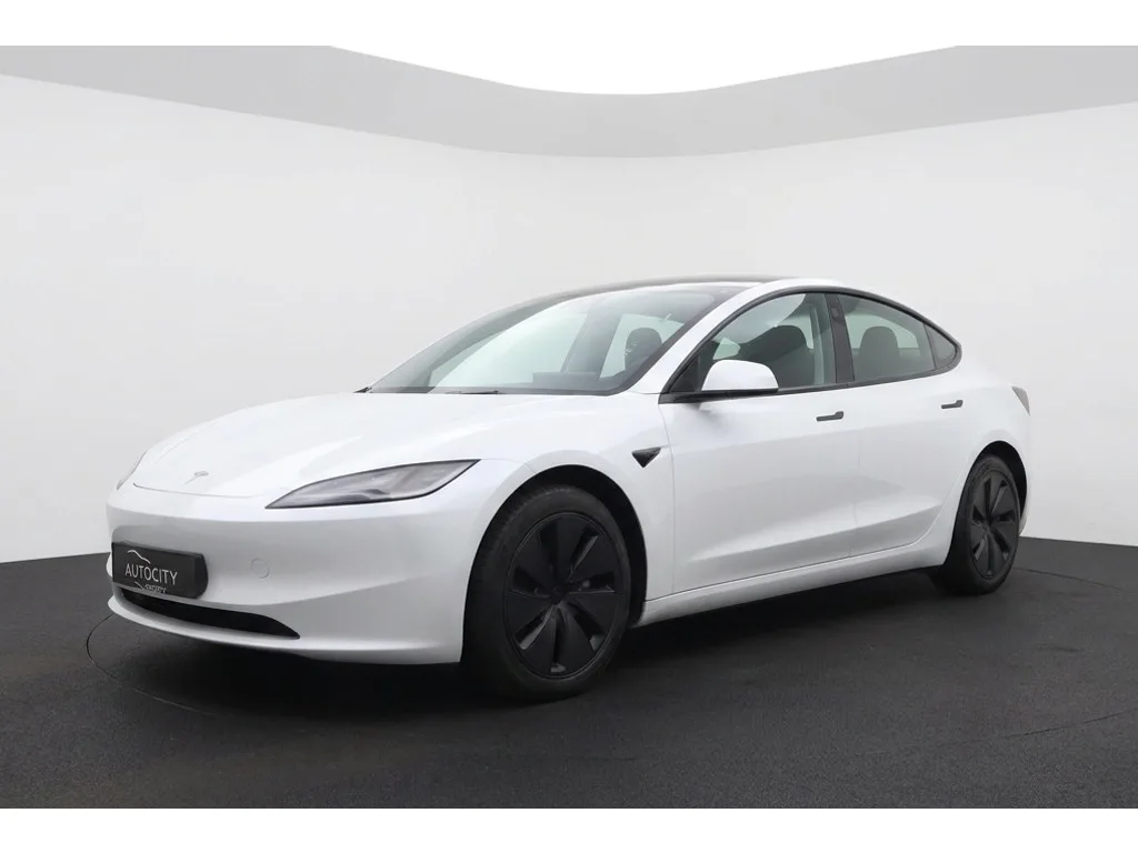 Tesla Model 3 (2023) — foto 1