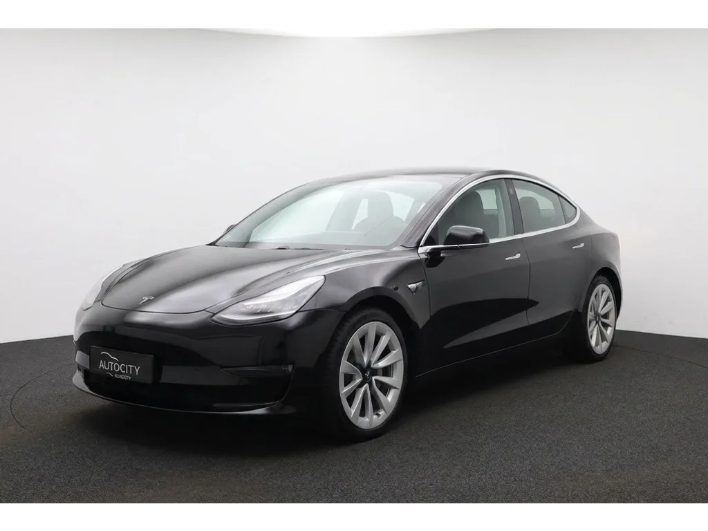Tesla Model 3 (2022) — foto 1