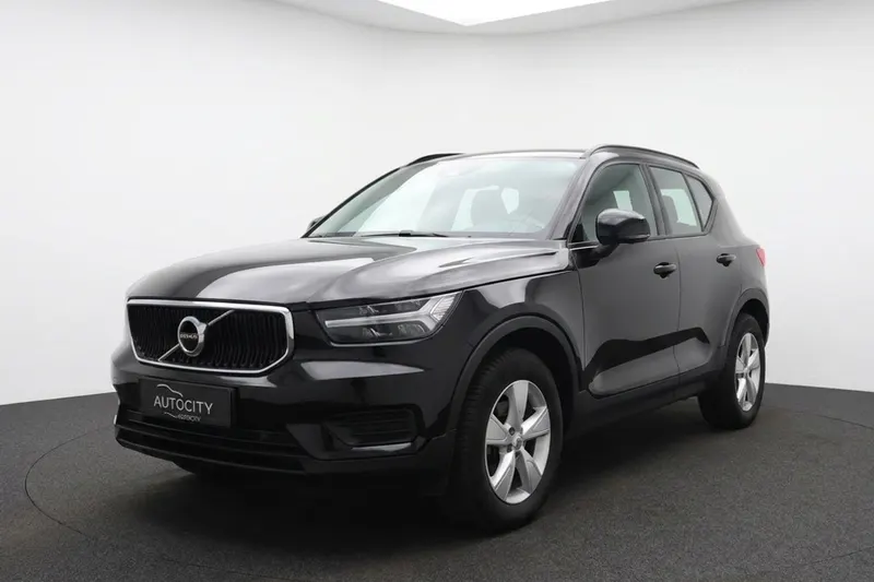 Volvo XC40 (2022)