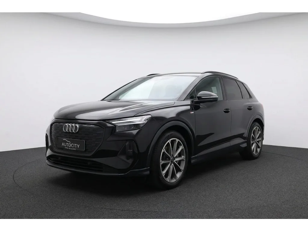 Audi Q4 e-tron (2022) — foto 1
