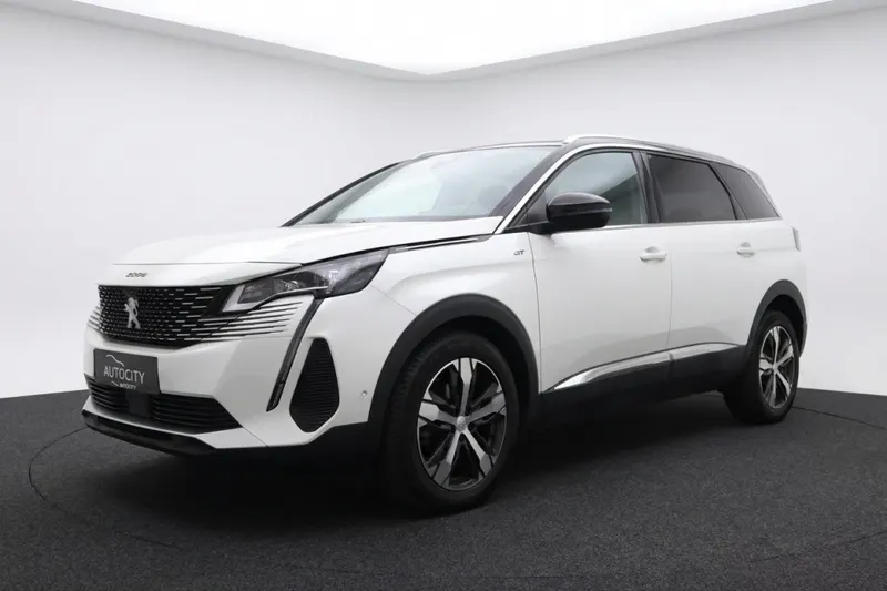 Peugeot 5008 (2022)