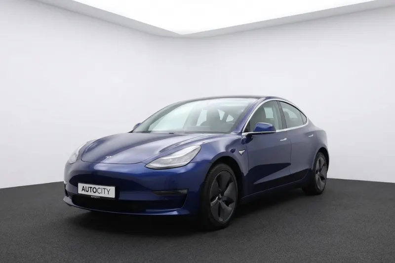 Tesla Model 3 (2019)