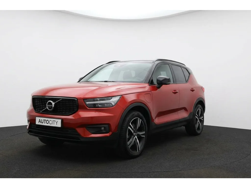 Volvo XC40 (2020) — foto 1