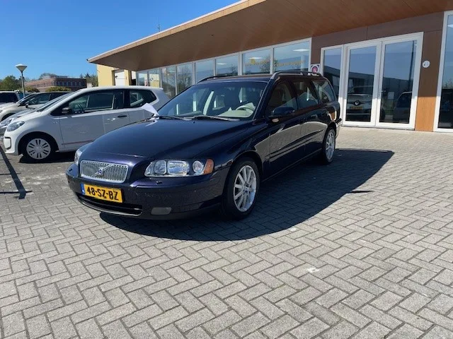Volvo V70 (2006) — foto 1