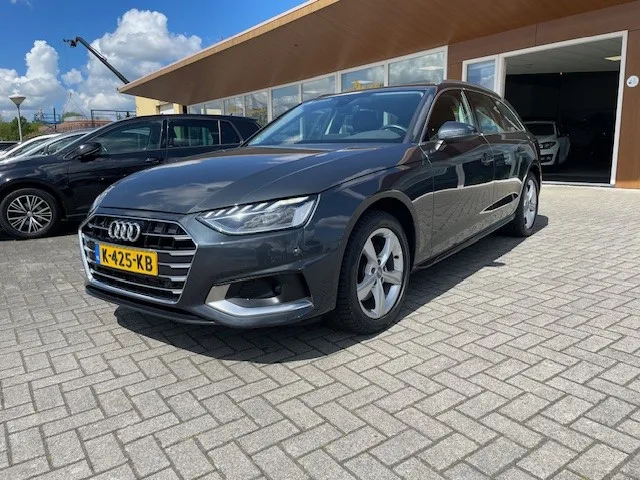 Audi A4 (2021) — foto 1
