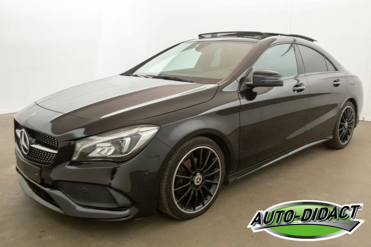 Mercedes-Benz 180 Pano Navi Camera Clima (2019) — foto 1