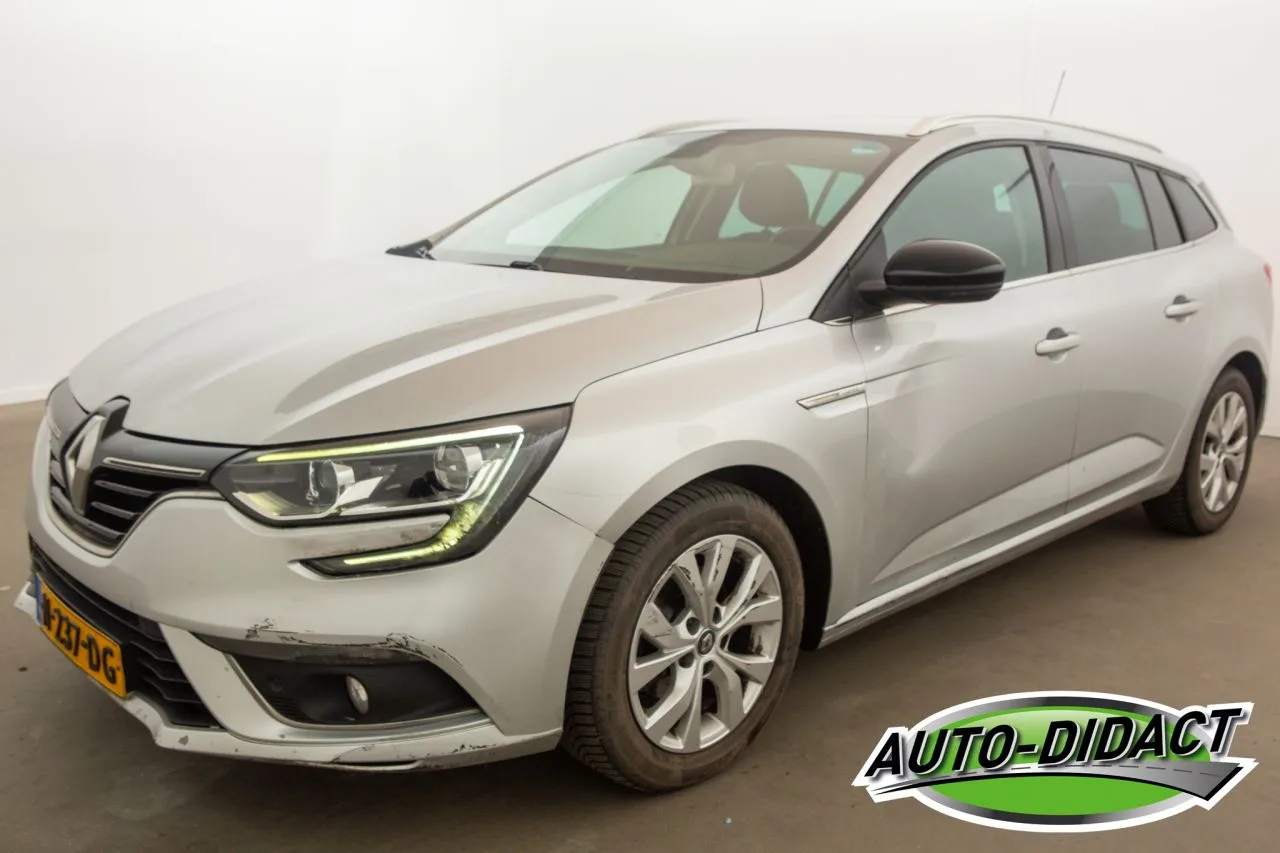 Renault Mégane (2020) — foto 1