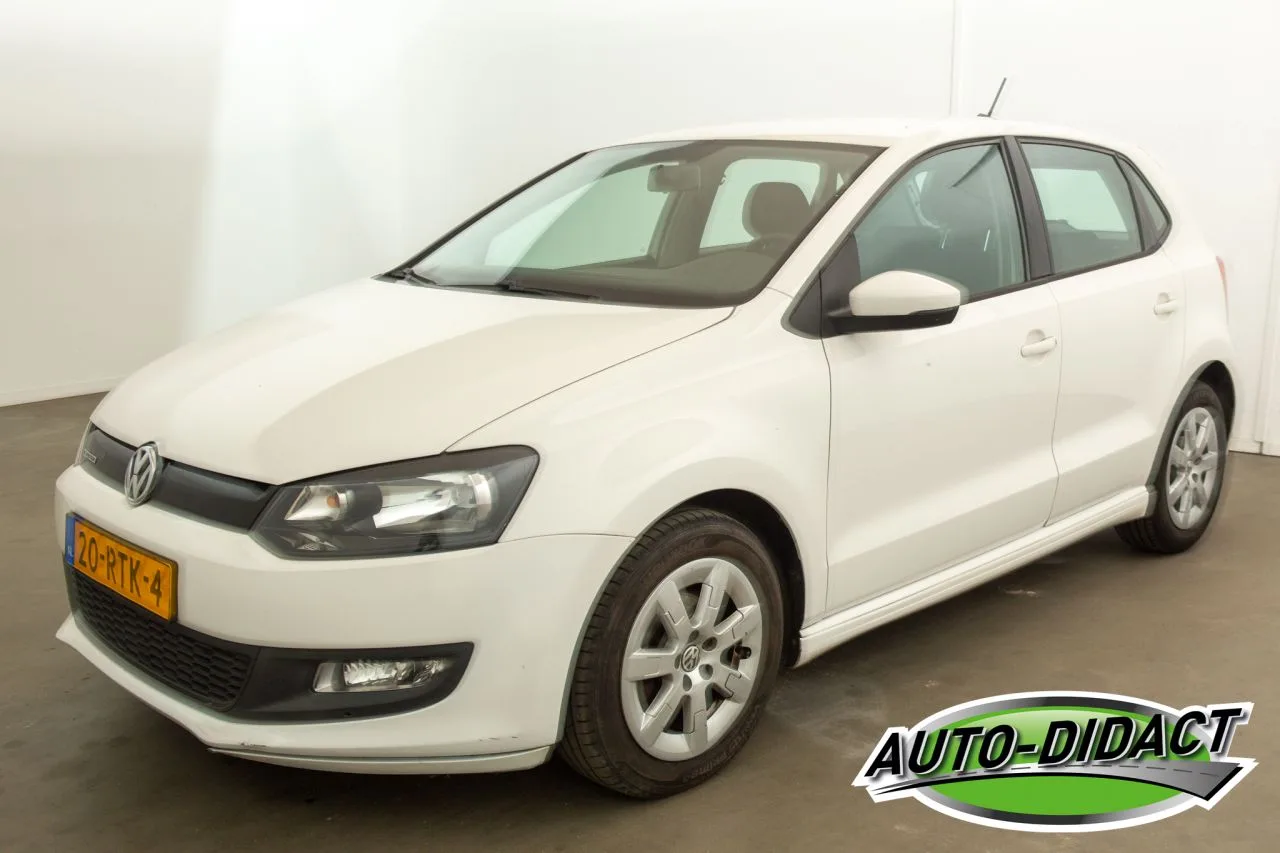 Volkswagen Polo (2011) — foto 1