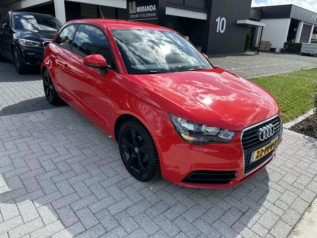 Audi A1 (2011) — foto 1