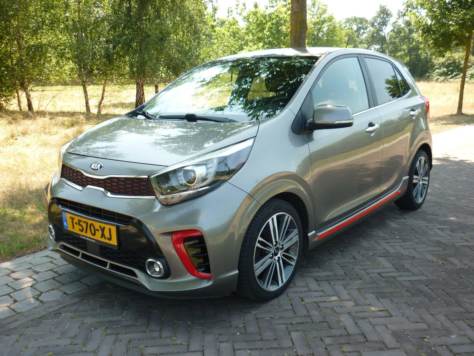 Kia Picanto (2017) — foto 1