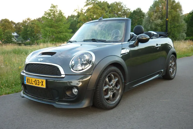 MINI Cabrio (2012)