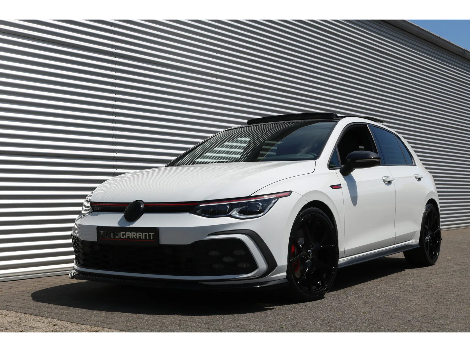 Volkswagen Golf (2020) — foto 1
