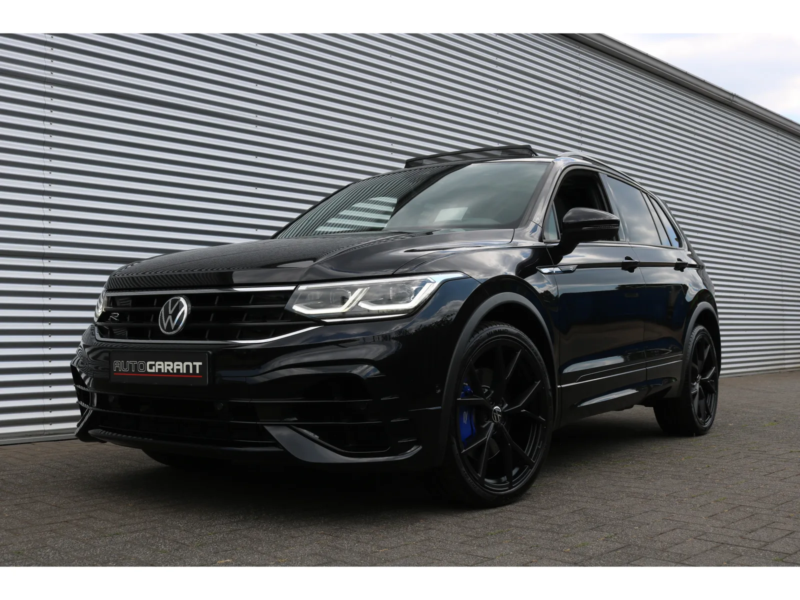 Volkswagen Tiguan (2021) — foto 1