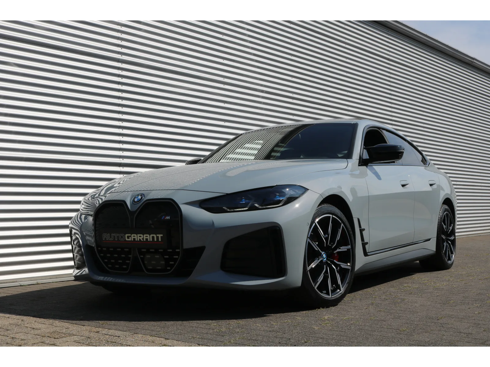 BMW i4 (2024) — foto 1