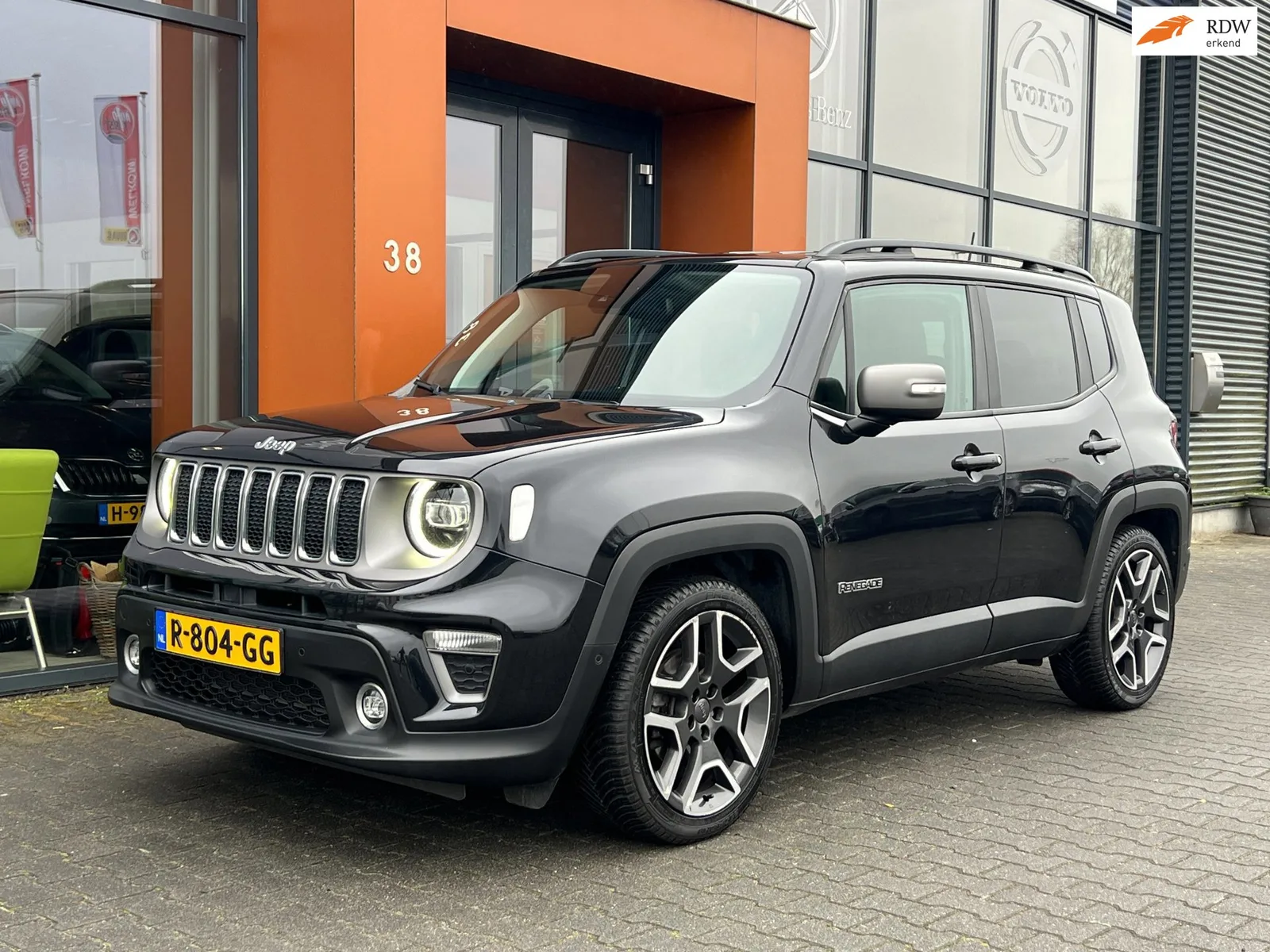Jeep Renegade (2018) — foto 1