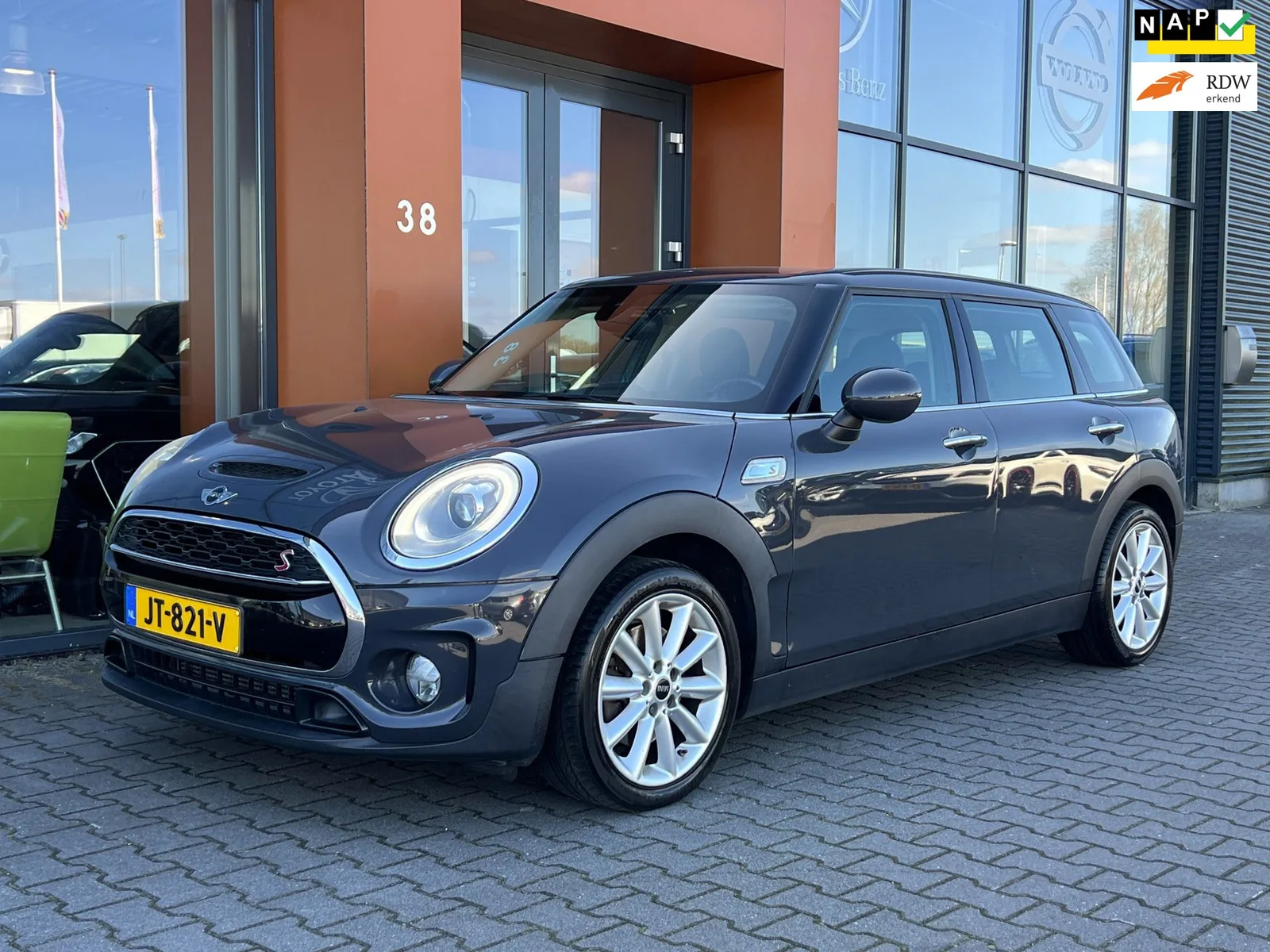 MINI Clubman (2016) — foto 1