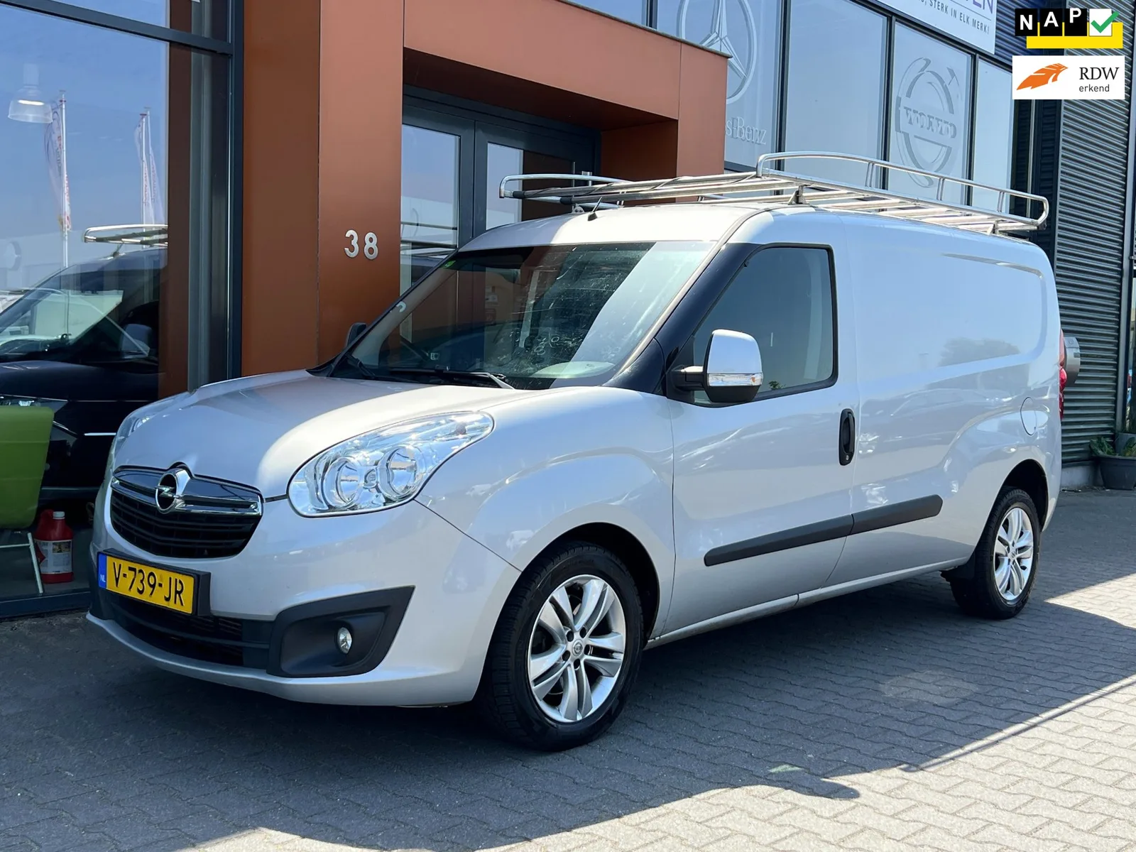 Opel Combo (2017) — foto 1