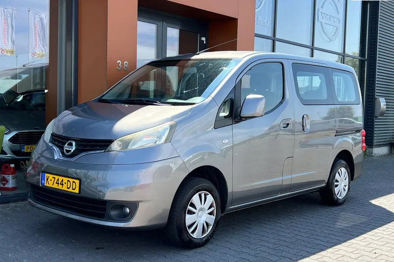 Nissan Evalia (2013)