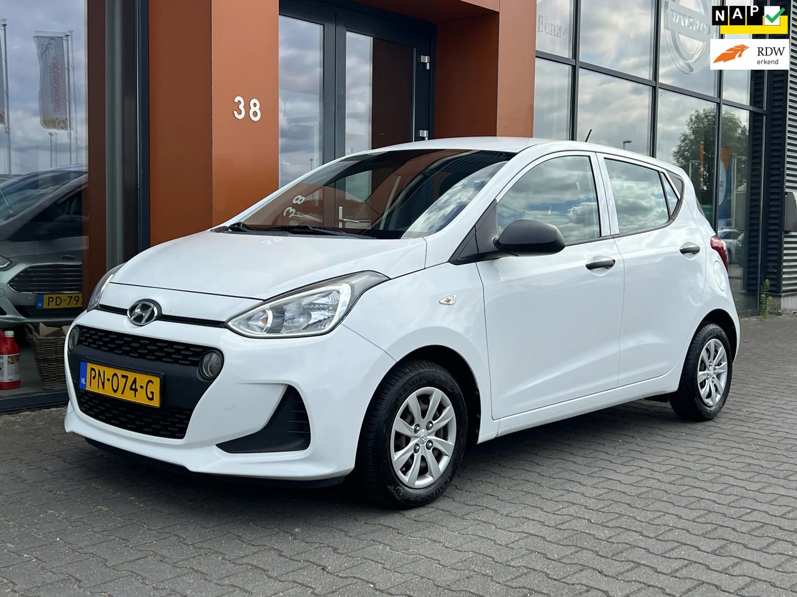 Hyundai i10 (2018) — foto 1