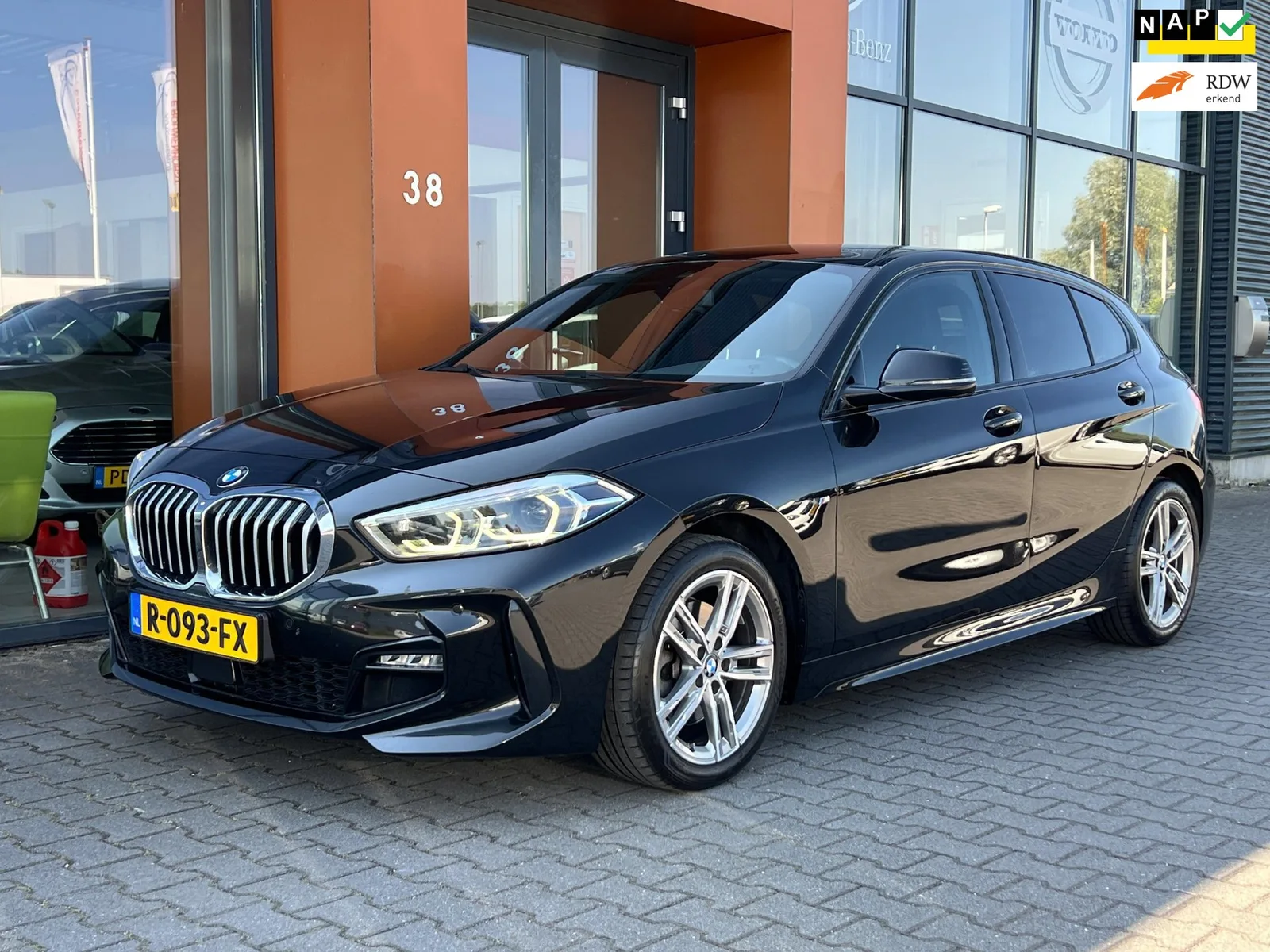 BMW 1-Serie (2022) — foto 1
