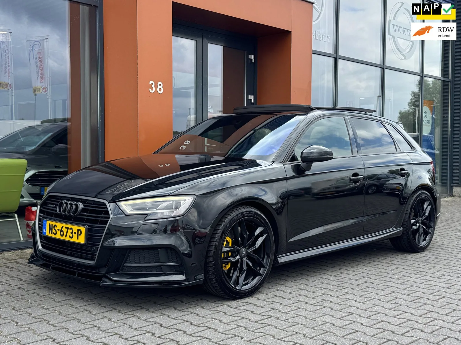 Audi A3 (2017) — foto 1