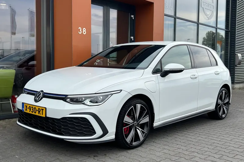 Volkswagen Golf (2021)