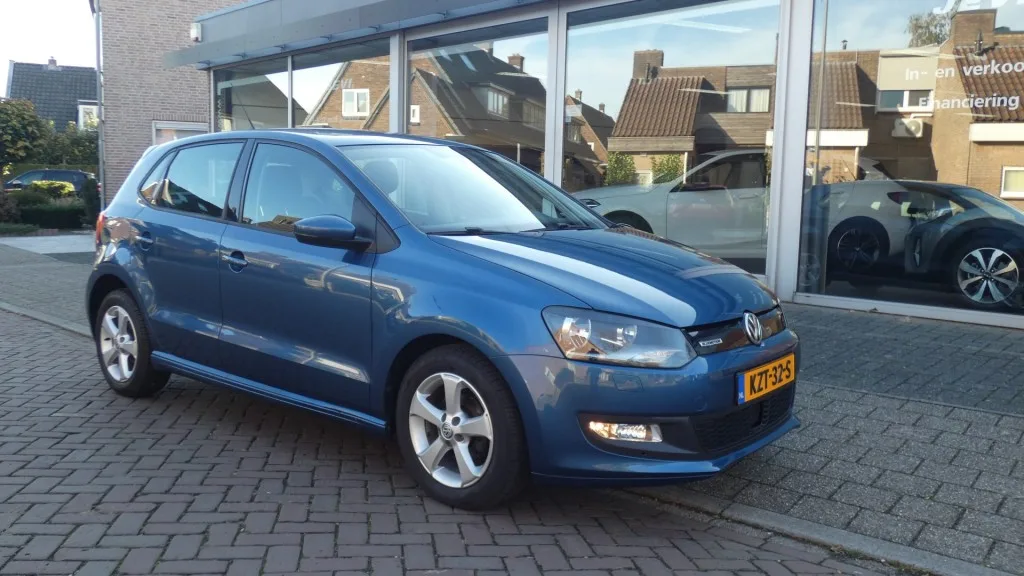 Volkswagen Polo (2016) — foto 1