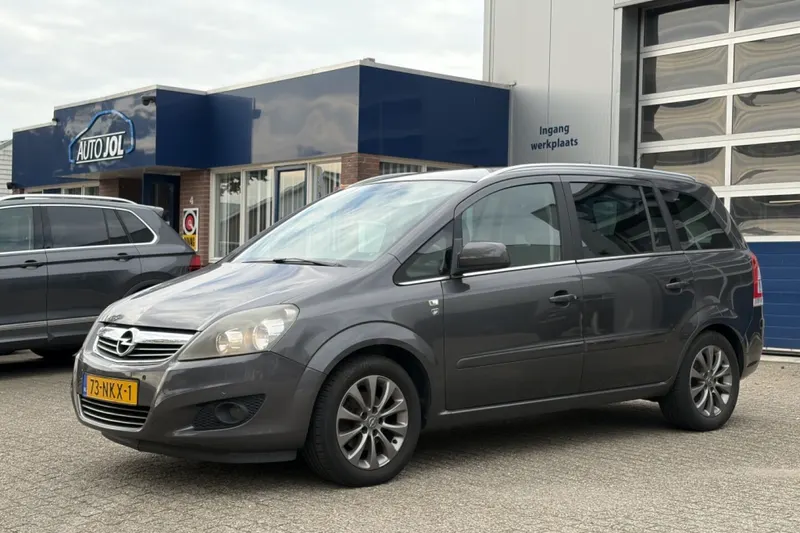 Opel Zafira (2010)