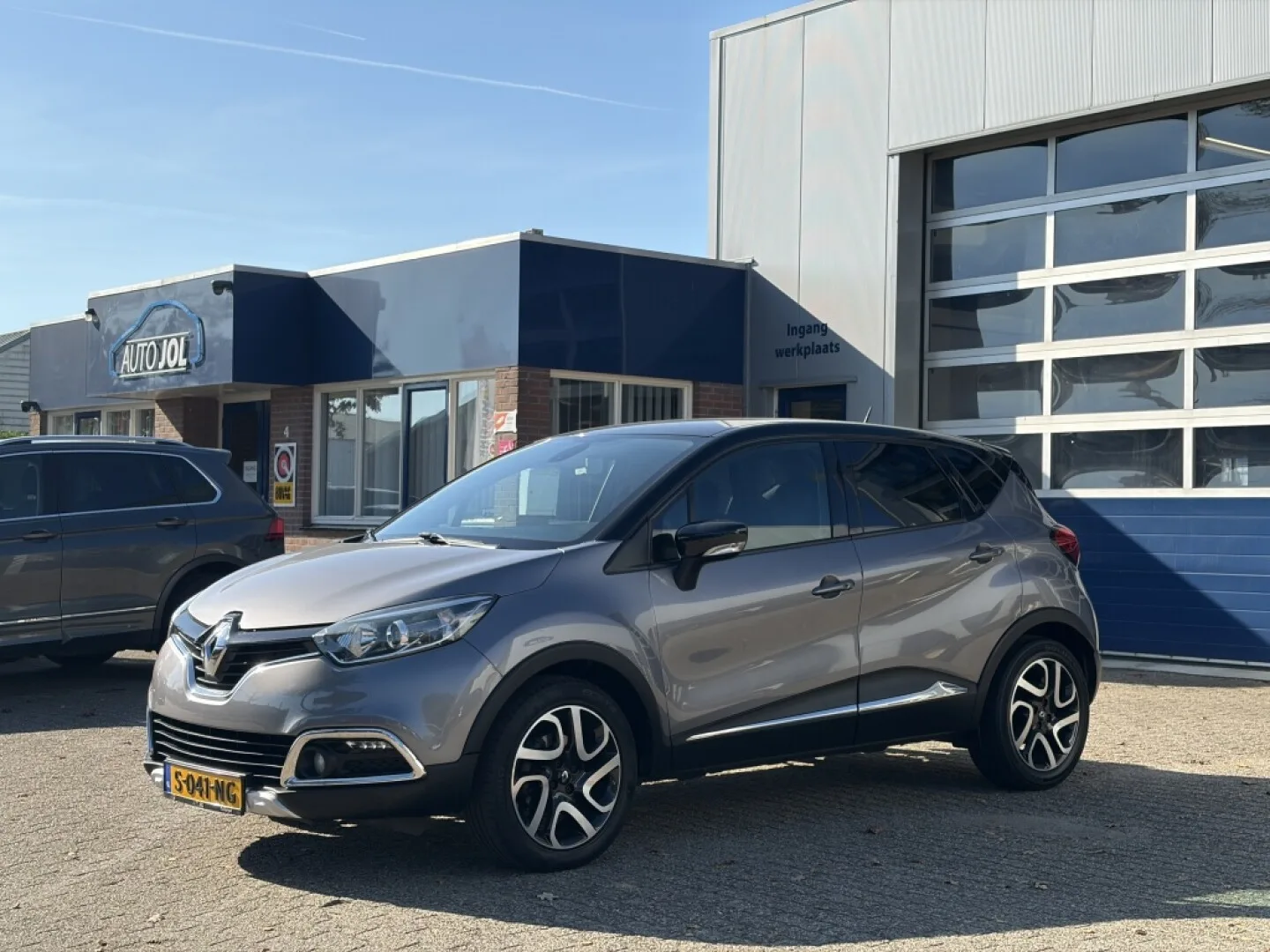 Renault Captur (2015) — foto 1