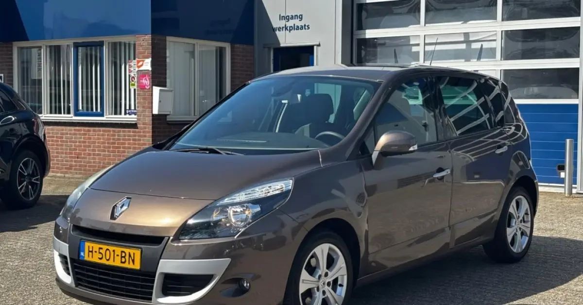 Renault Scénic (2010) — foto 1