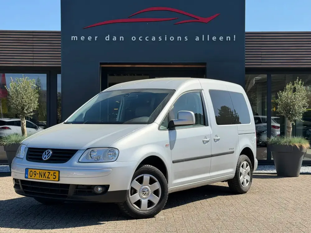 Volkswagen Caddy (2009) — foto 1