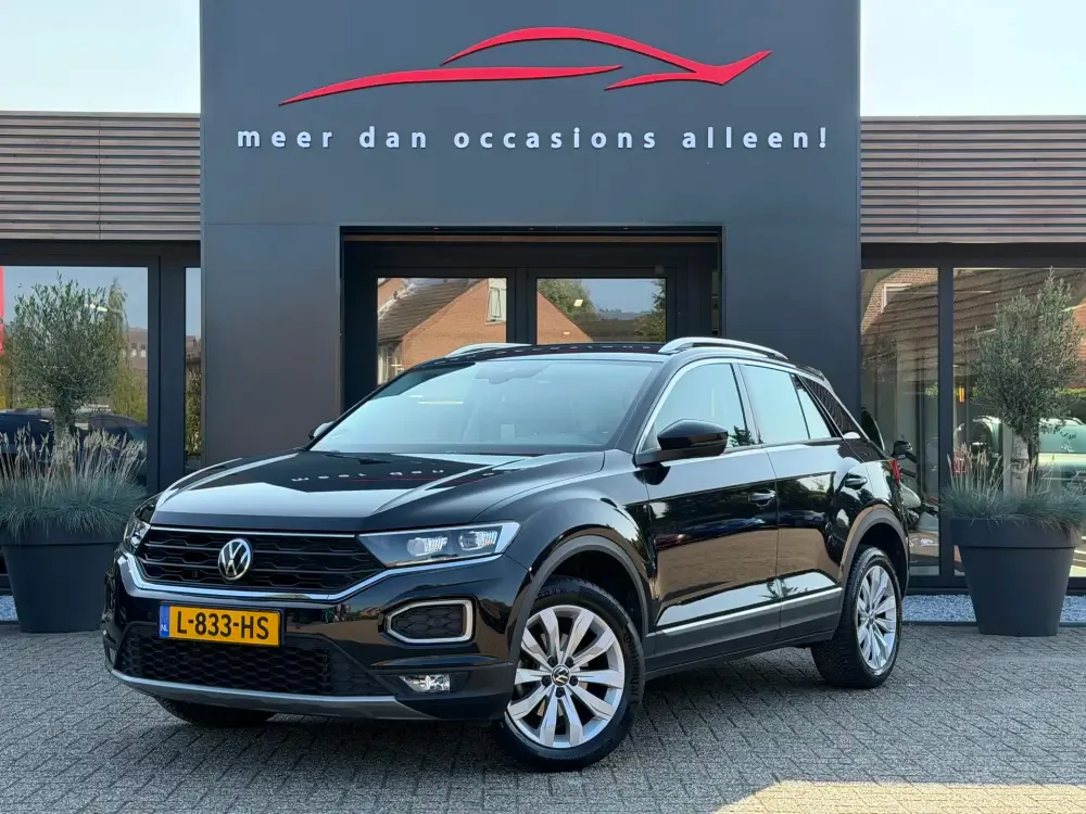 Volkswagen T-Roc (2021) — foto 1