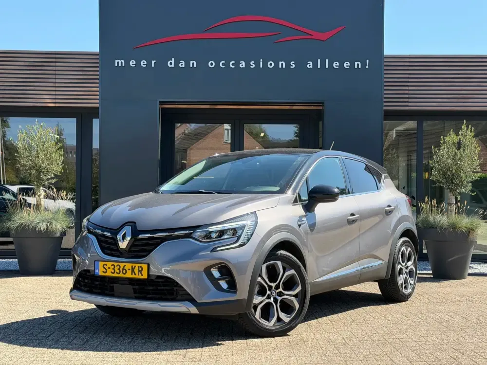 Renault Captur (2022) — foto 1