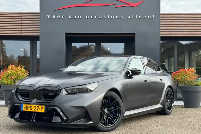 BMW M5 (2025)