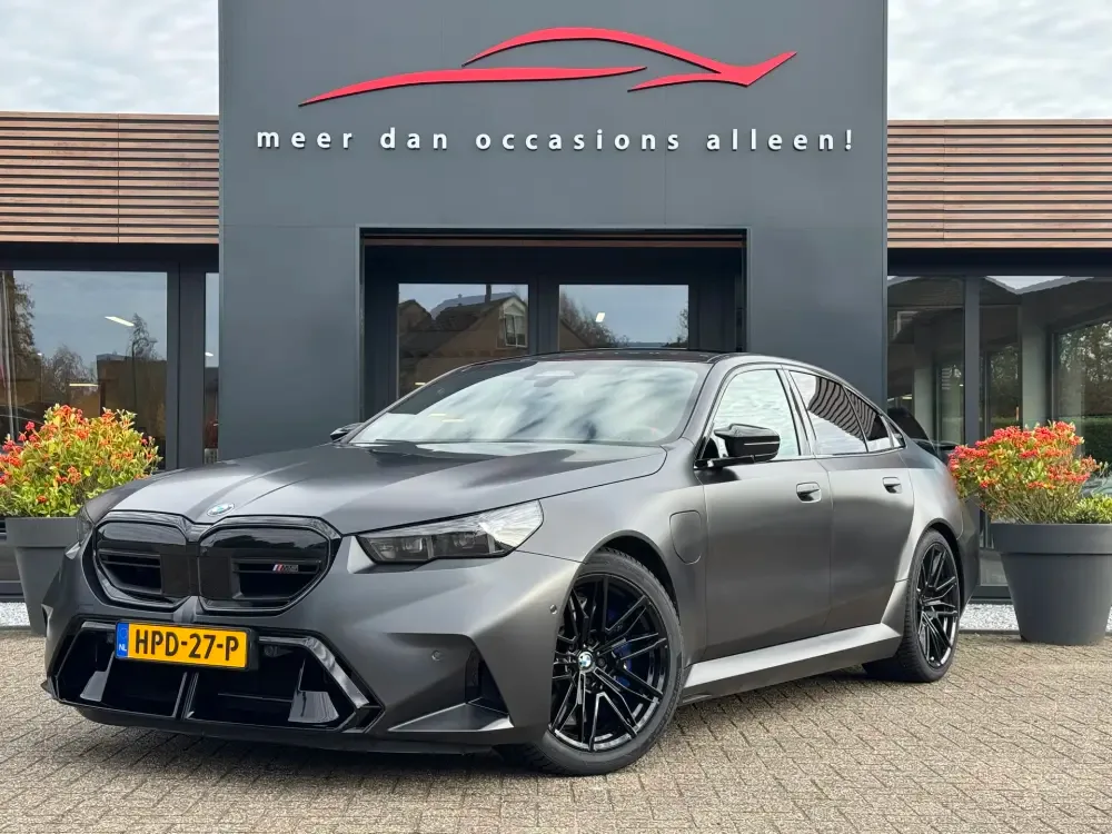BMW M5 (2025) — foto 1