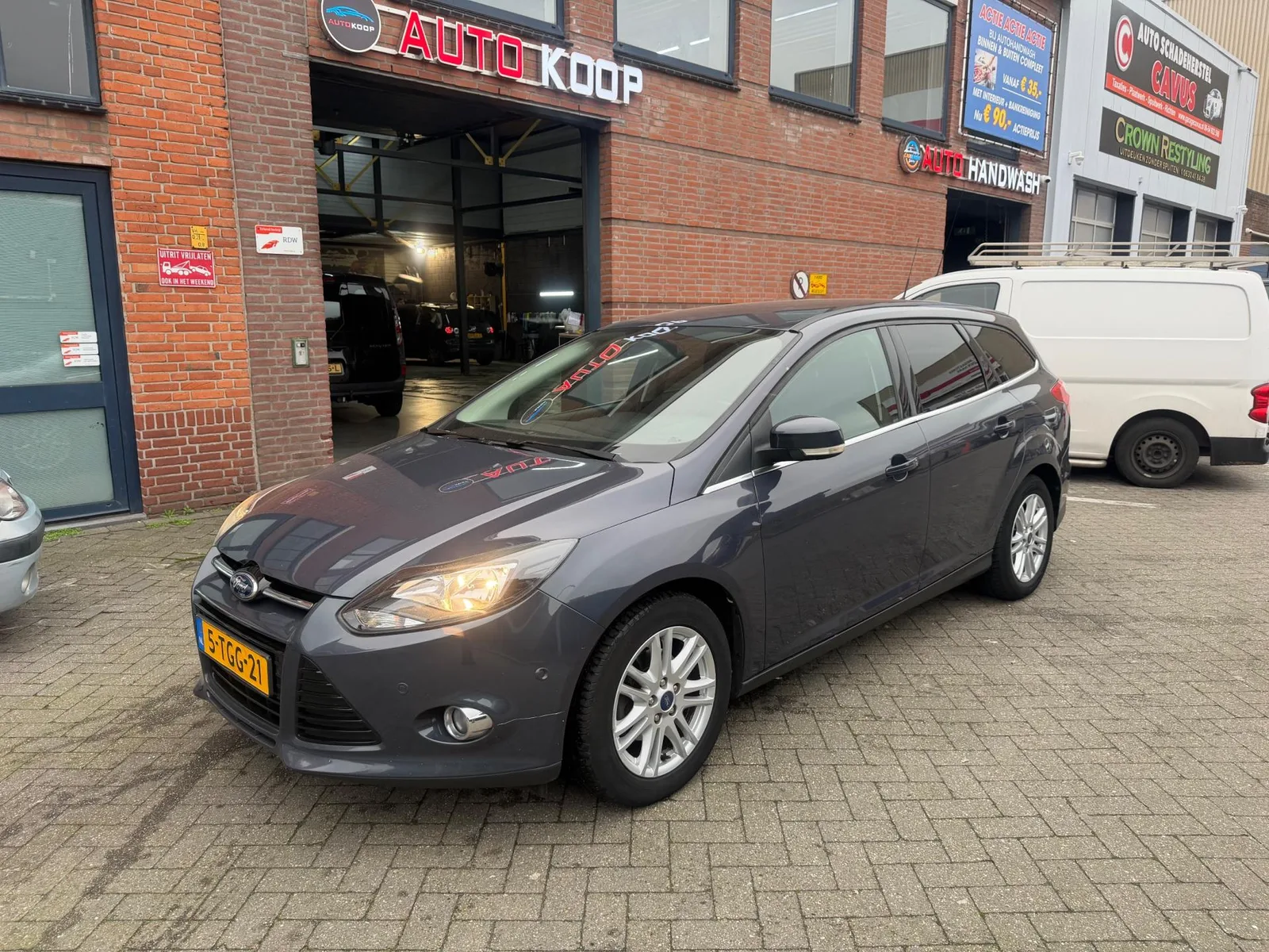 Ford Focus (2014) — foto 1