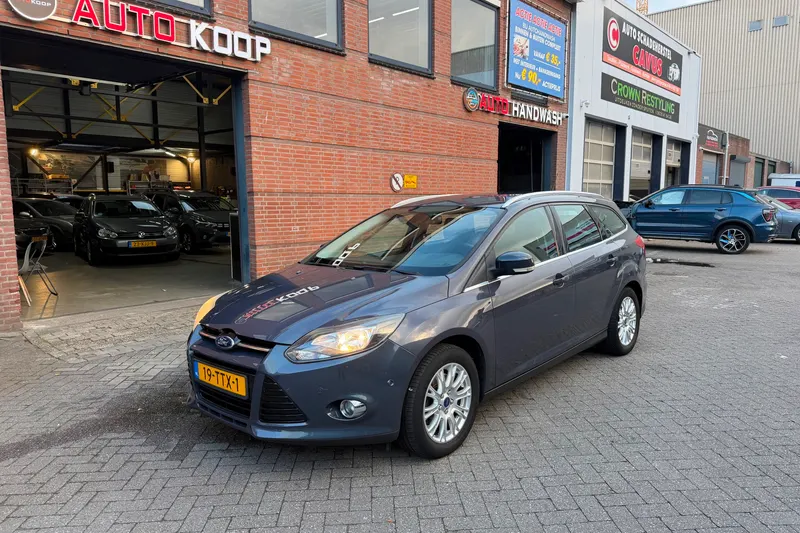 Ford Focus (2012)