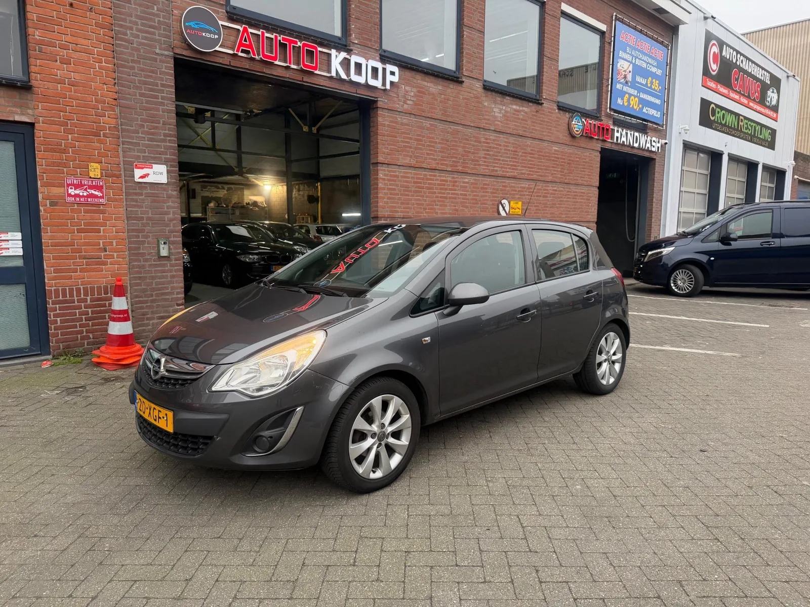 Opel Corsa (2012) — foto 1