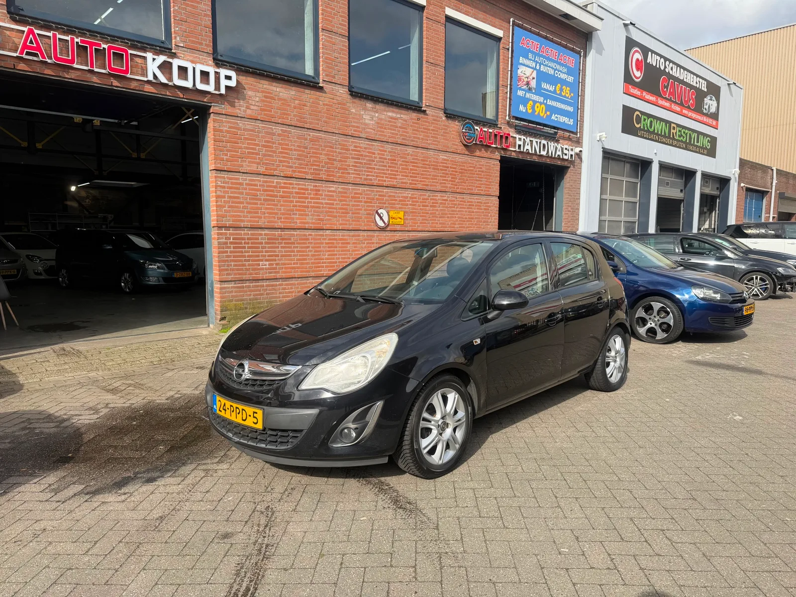 Opel Corsa (2011) — foto 1