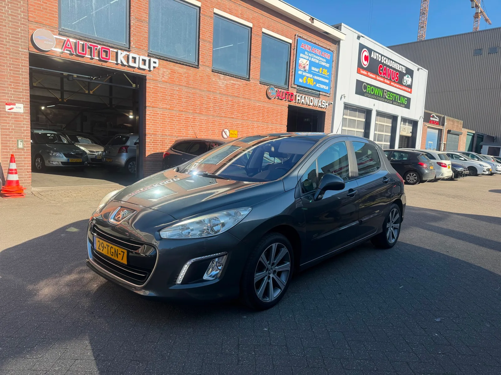 Peugeot 308 (2012) — foto 1