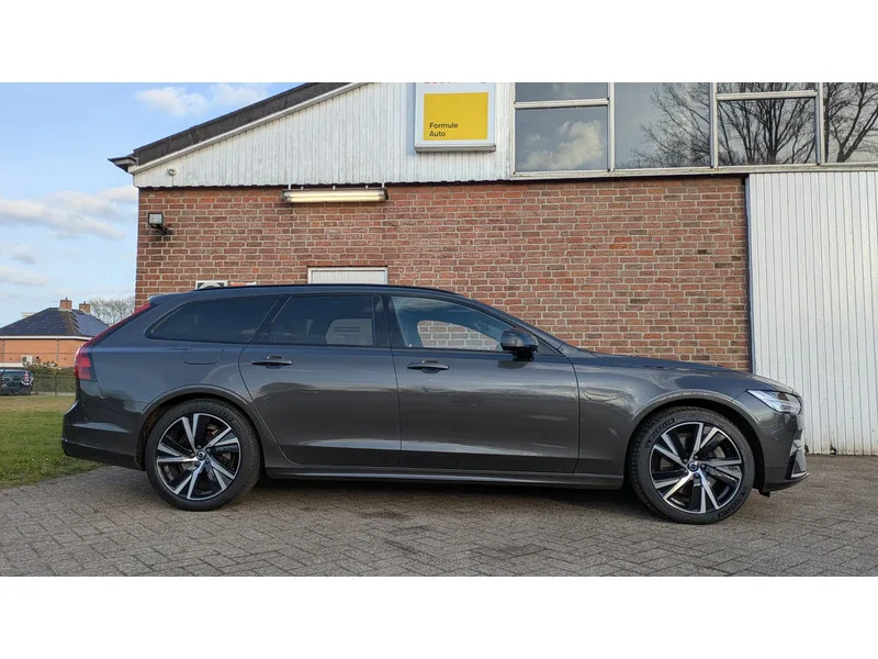 Volvo V90 (0) — foto 1