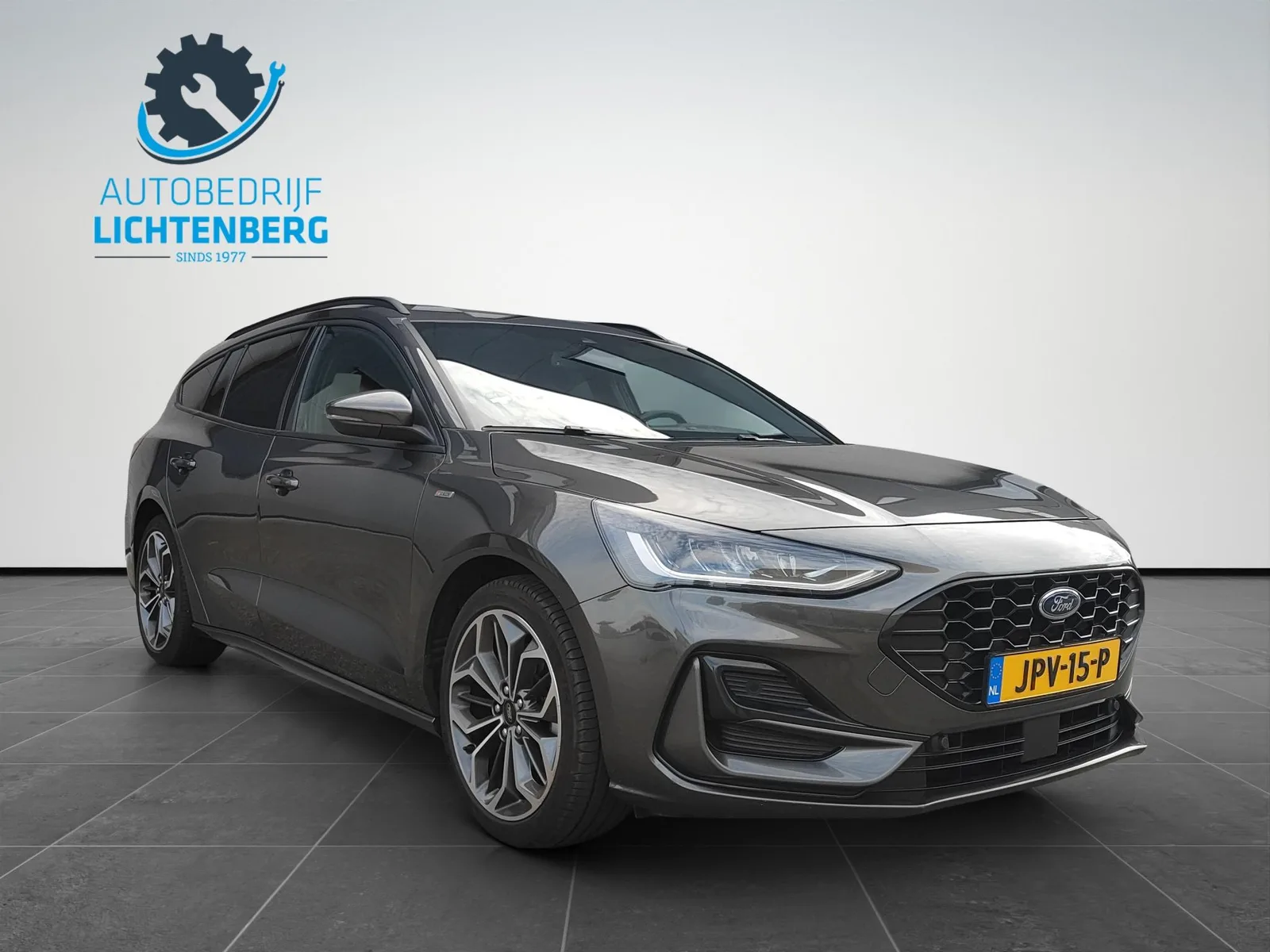 Ford Focus (2022) — foto 1