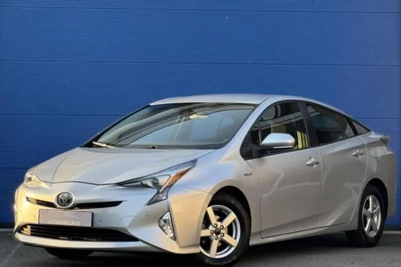 Toyota Prius (2016)