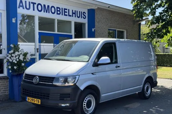 Volkswagen Transporter (2018) — foto 1