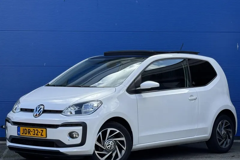 Volkswagen Up! (2017)