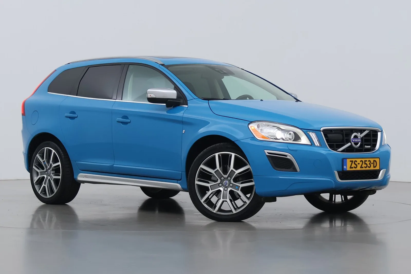 Volvo XC60 (2012) — foto 1