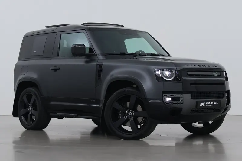 Land Rover Defender (2023)